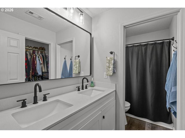 42017 Nw ELMHURST Ct, Banks, OR 97106