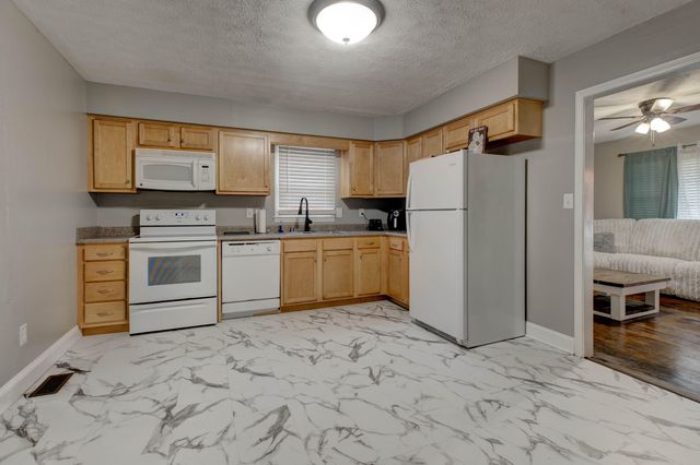 720 Estes Drive, Winchester, KY 40391