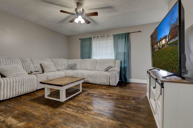 720 Estes Drive, Winchester, KY 40391