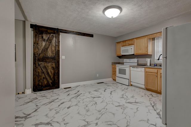 720 Estes Drive, Winchester, KY 40391