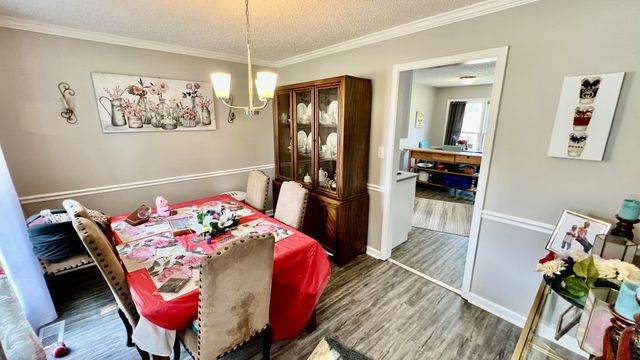 909 Lamont Ln, Clarksville, TN 37042