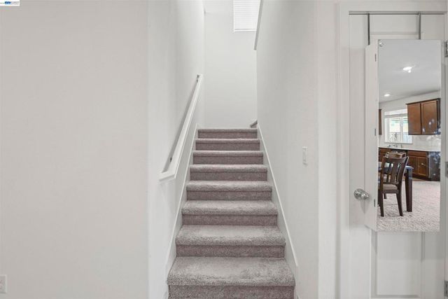 9620 Mason Trails Rd, Roseville, CA 95747