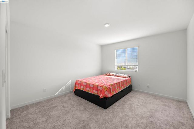 9620 Mason Trails Rd, Roseville, CA 95747