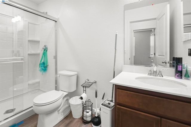 9620 Mason Trails Rd, Roseville, CA 95747