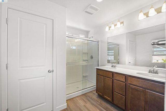 9620 Mason Trails Rd, Roseville, CA 95747