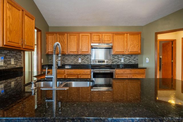 1501 Rockleigh Road, Washington Twp, OH 45458