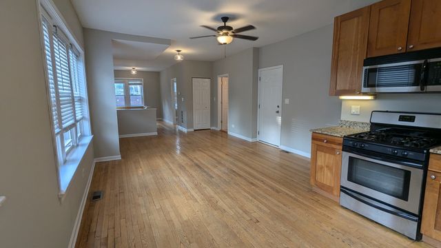 3745 W Argyle Street 1, Chicago, IL 60625