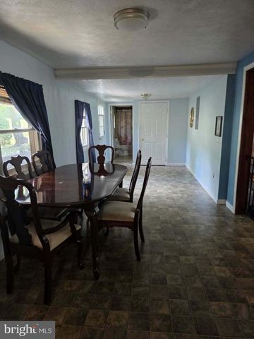 702 DOLLAR, Bunker Hill, WV 25413