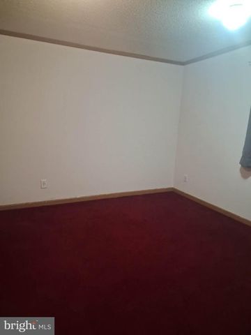 702 DOLLAR, Bunker Hill, WV 25413