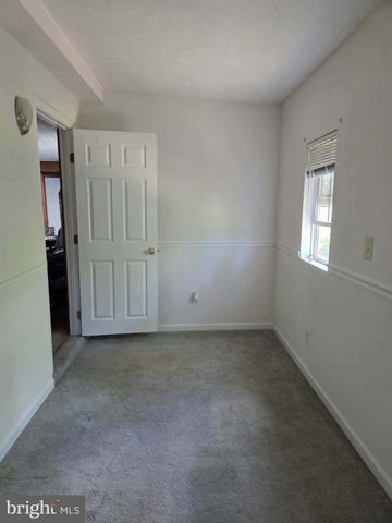 702 DOLLAR, Bunker Hill, WV 25413