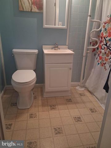 702 DOLLAR, Bunker Hill, WV 25413