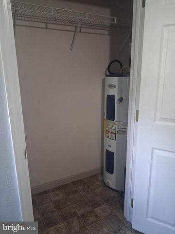 702 DOLLAR, Bunker Hill, WV 25413