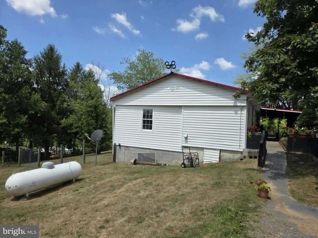 702 DOLLAR, Bunker Hill, WV 25413
