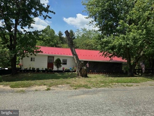 702 DOLLAR, Bunker Hill, WV 25413