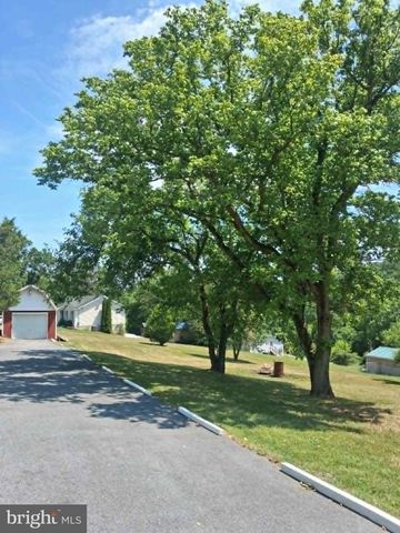 702 DOLLAR, Bunker Hill, WV 25413