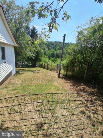 702 DOLLAR, Bunker Hill, WV 25413
