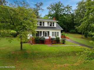 618 Oak St, Athens, TN 37303