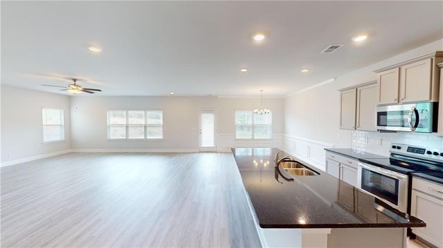 1035 Holliday Pass, Griffin, GA 30223