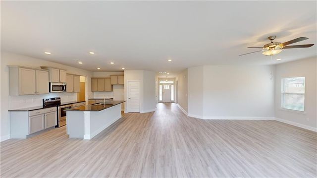 1035 Holliday Pass, Griffin, GA 30223