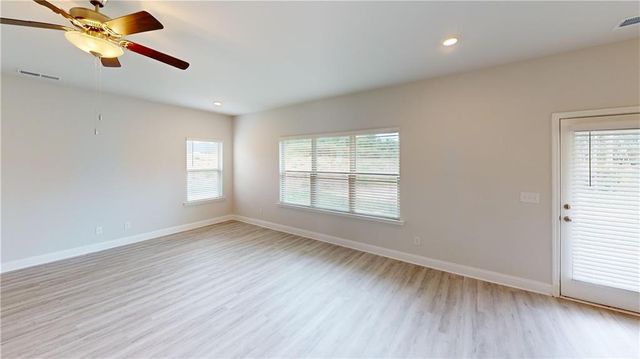 1035 Holliday Pass, Griffin, GA 30223