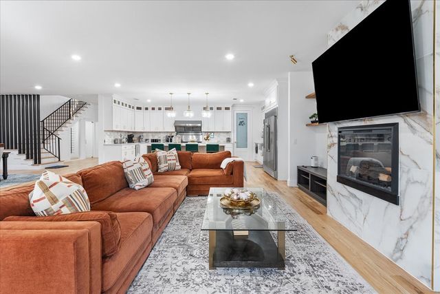 4726 Hopkins Avenue, Dallas, TX 75209