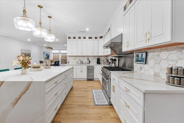 4726 Hopkins Avenue, Dallas, TX 75209