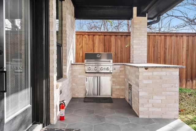 4726 Hopkins Avenue, Dallas, TX 75209