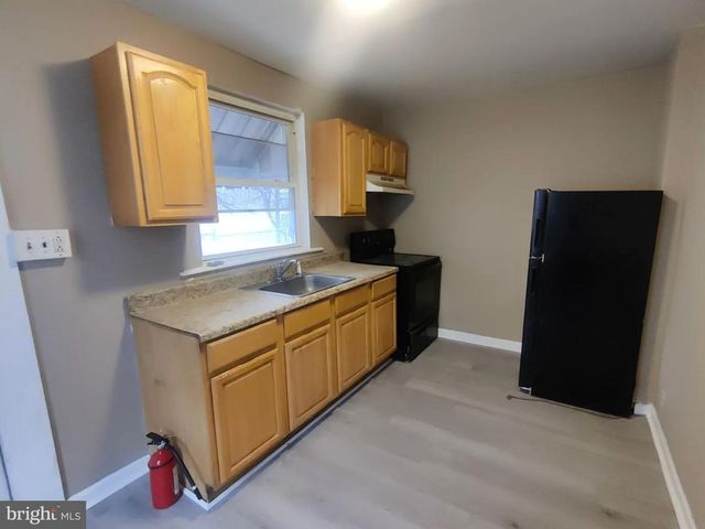 829 N 41ST ST, Philadelphia, PA 19104