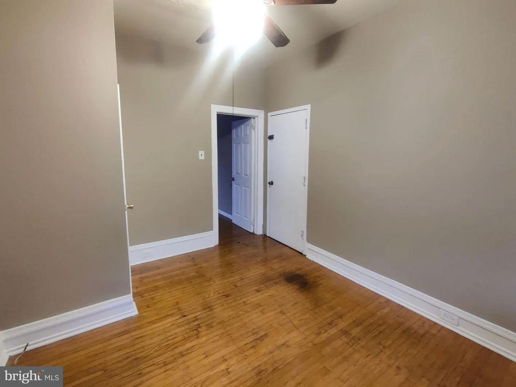 Image 7 of property listing at 829 N 41ST ST, Philadelphia, PA 19104