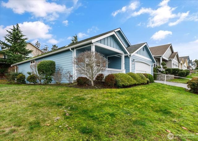 606 NW 12th Loop, Oak Harbor, WA 98277