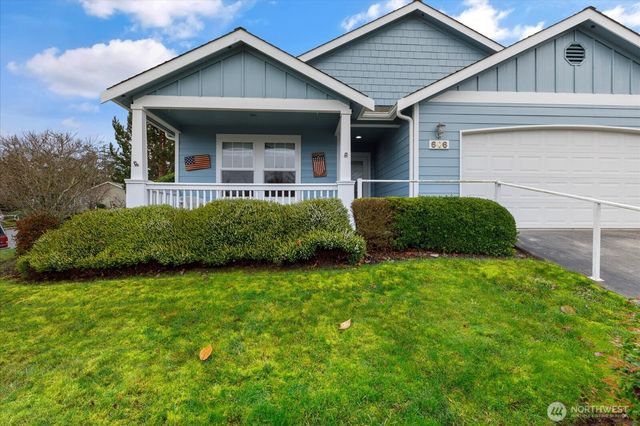 606 NW 12th Loop, Oak Harbor, WA 98277