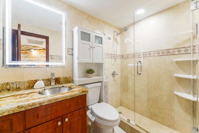19201 Collins Ave 609, Sunny Isles Beach, FL 33160