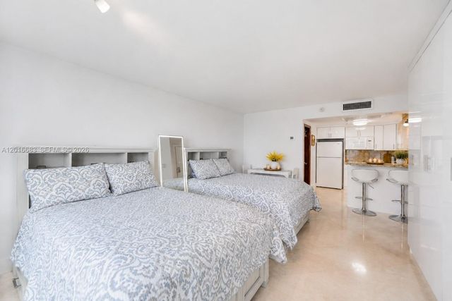 19201 Collins Ave 609, Sunny Isles Beach, FL 33160
