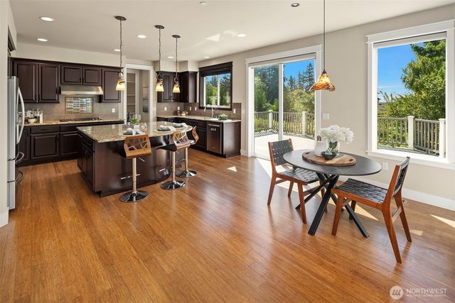 6101 167th Avenue SE, Bellevue, WA 98006