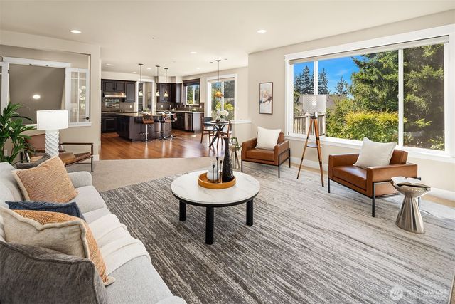 6101 167th Avenue SE, Bellevue, WA 98006