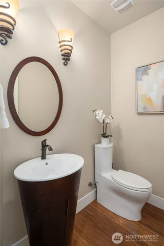 6101 167th Avenue SE, Bellevue, WA 98006
