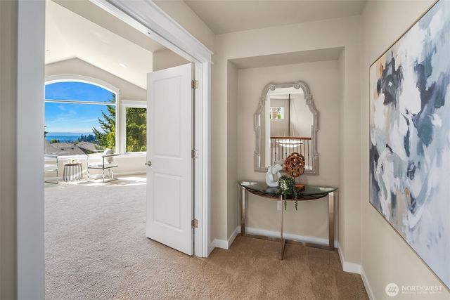 6101 167th Avenue SE, Bellevue, WA 98006