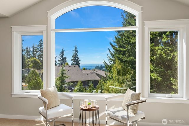 6101 167th Avenue SE, Bellevue, WA 98006