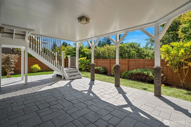 6101 167th Avenue SE, Bellevue, WA 98006