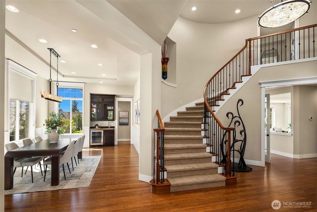 6101 167th Avenue SE, Bellevue, WA 98006