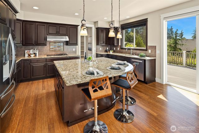 6101 167th Avenue SE, Bellevue, WA 98006