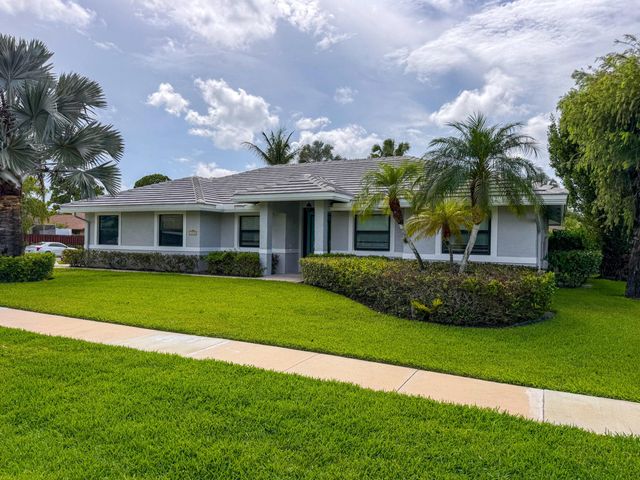 13590 Callington Drive, Wellington, FL 33414