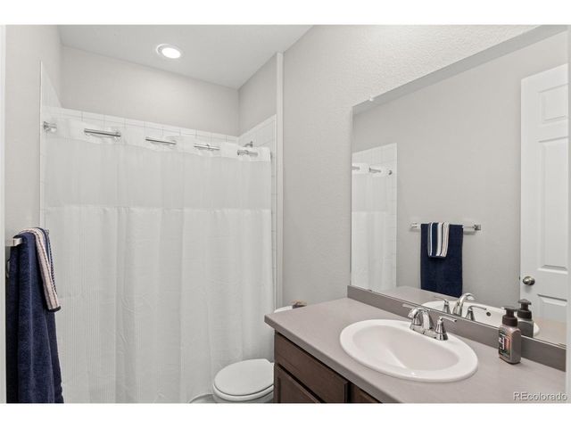 9883 Truckee St, Commerce City, CO 80022