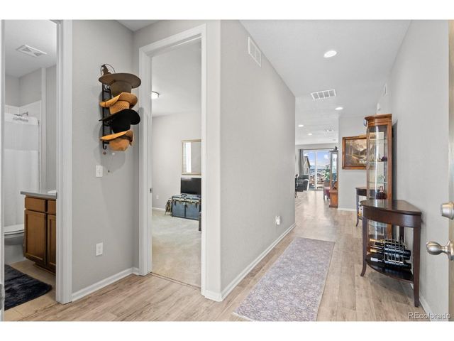 9883 Truckee St, Commerce City, CO 80022