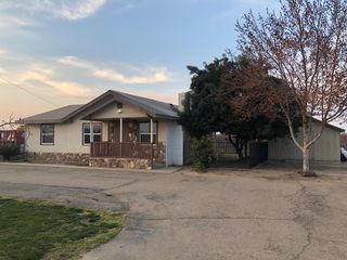 7902 Clinton Avenue, Kingsburg, CA 93631