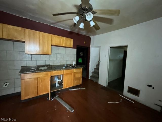 7300 Claasen Avenue, Cleveland, OH 44105