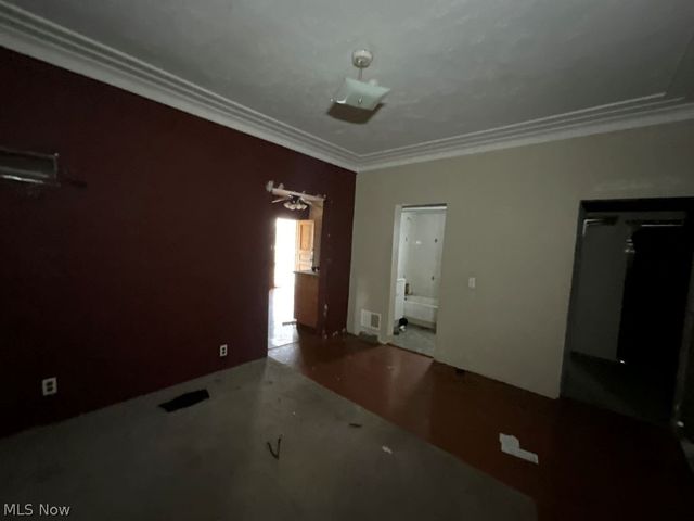 7300 Claasen Avenue, Cleveland, OH 44105