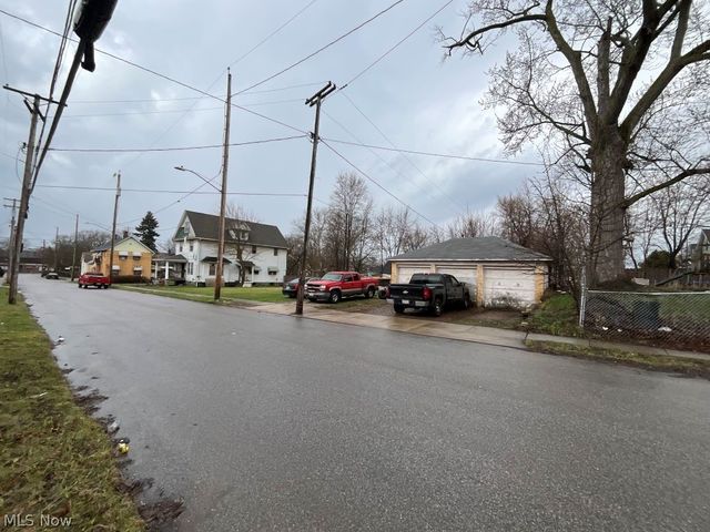 7300 Claasen Avenue, Cleveland, OH 44105