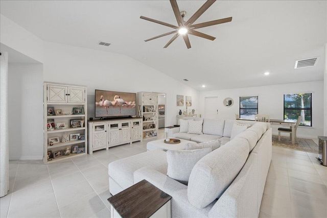 802 Charcoal Avenue SE, Palm Bay, FL 32909