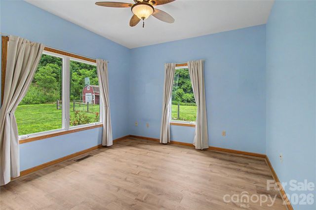 340 Earlys Mountain Road, Leicester, NC 28748